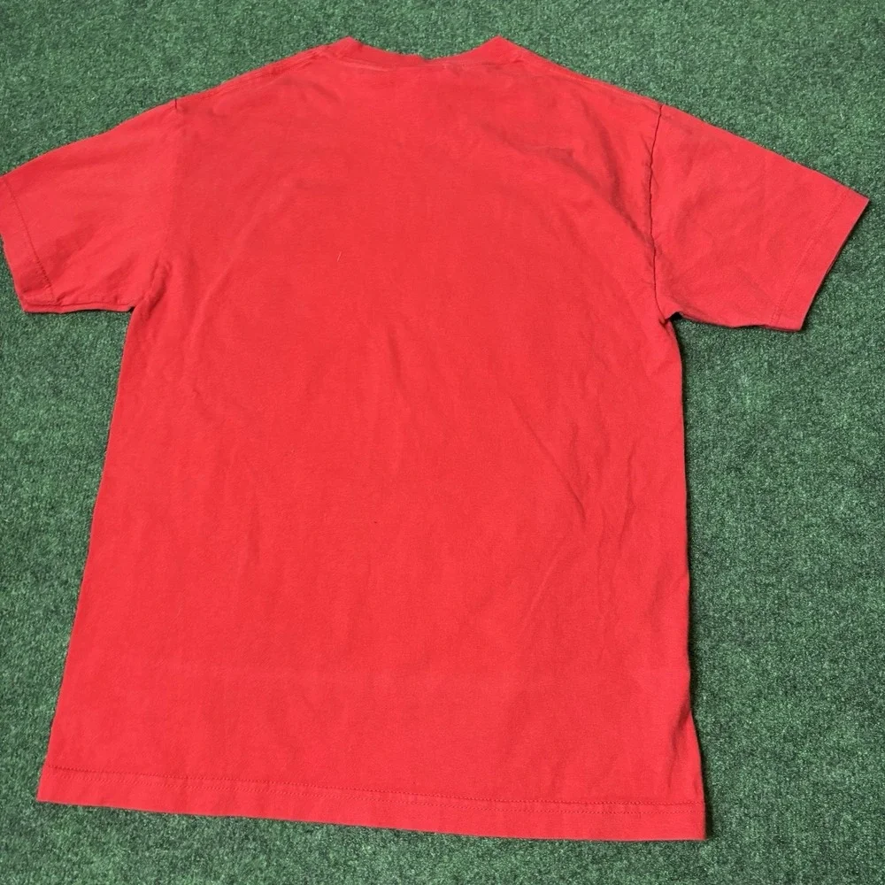 Walt Disney World Mickey's Very Merry Christmas Party Tee Red Medium 2007